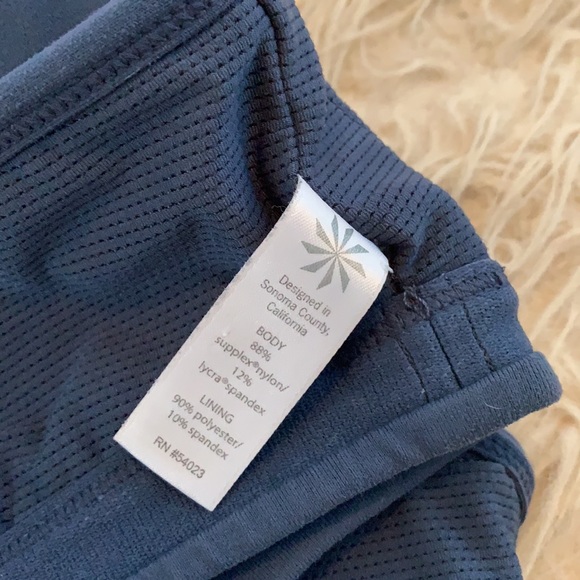 Athleta strappy sports bra sz M - Picture 6 of 6